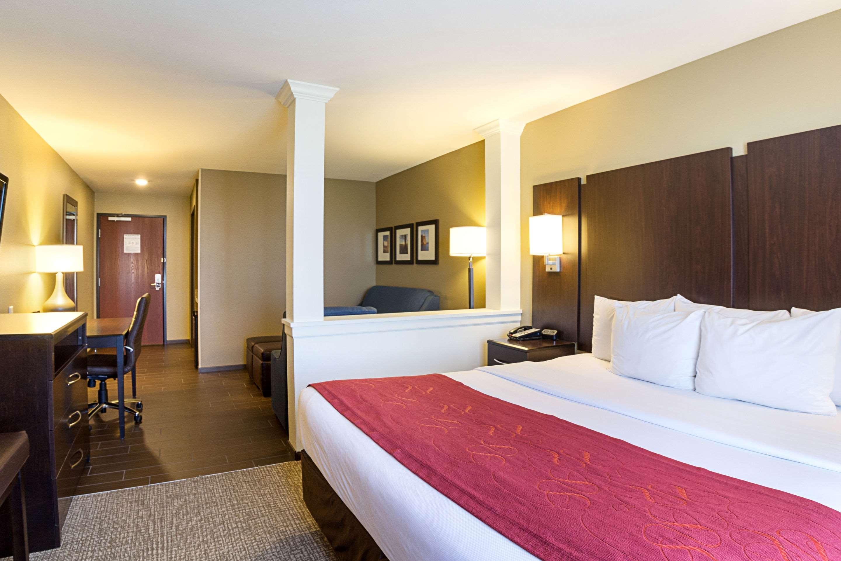 Comfort Suites & Conference Center Worthington Buitenkant foto