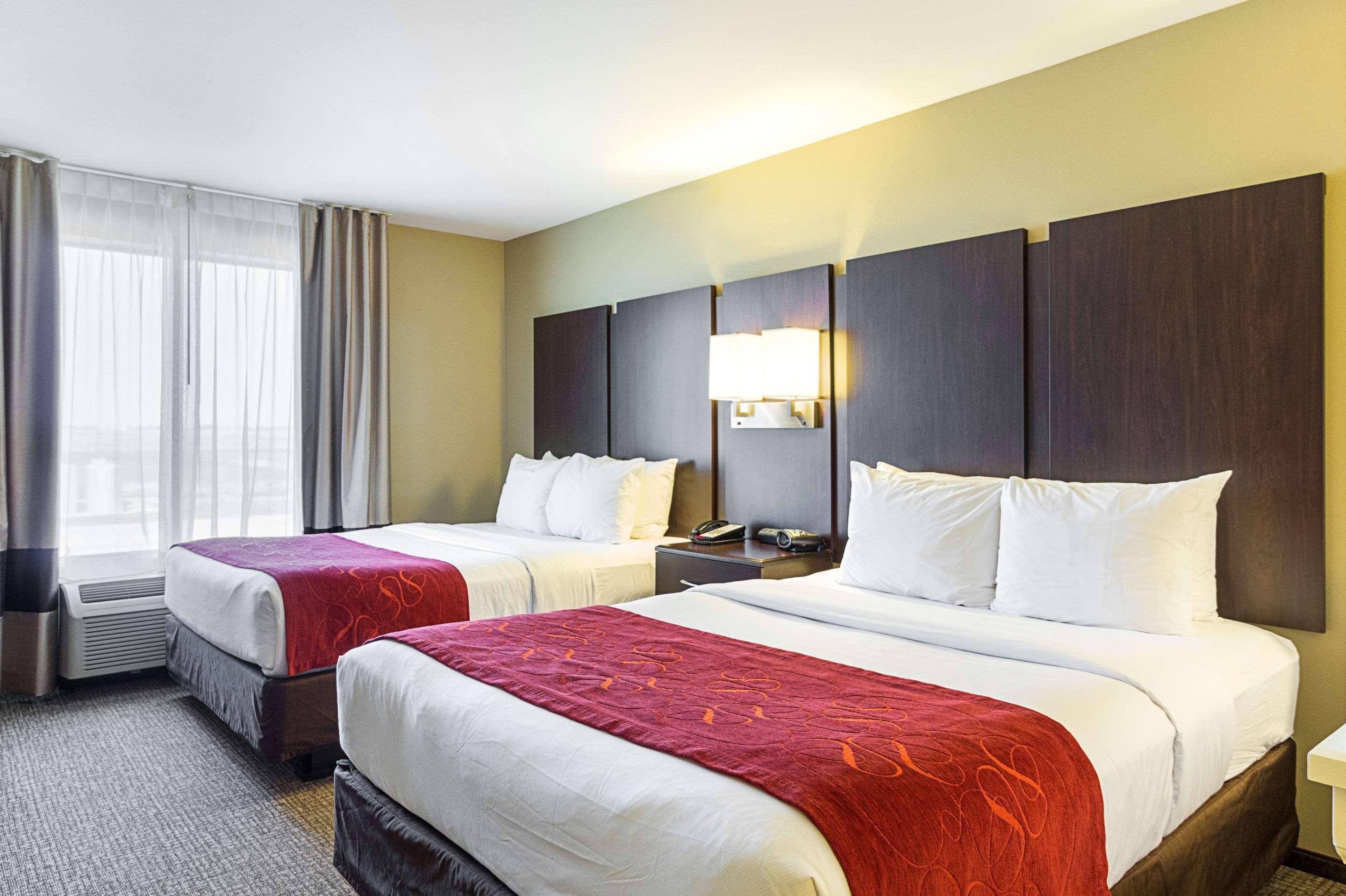 Comfort Suites & Conference Center Worthington Buitenkant foto