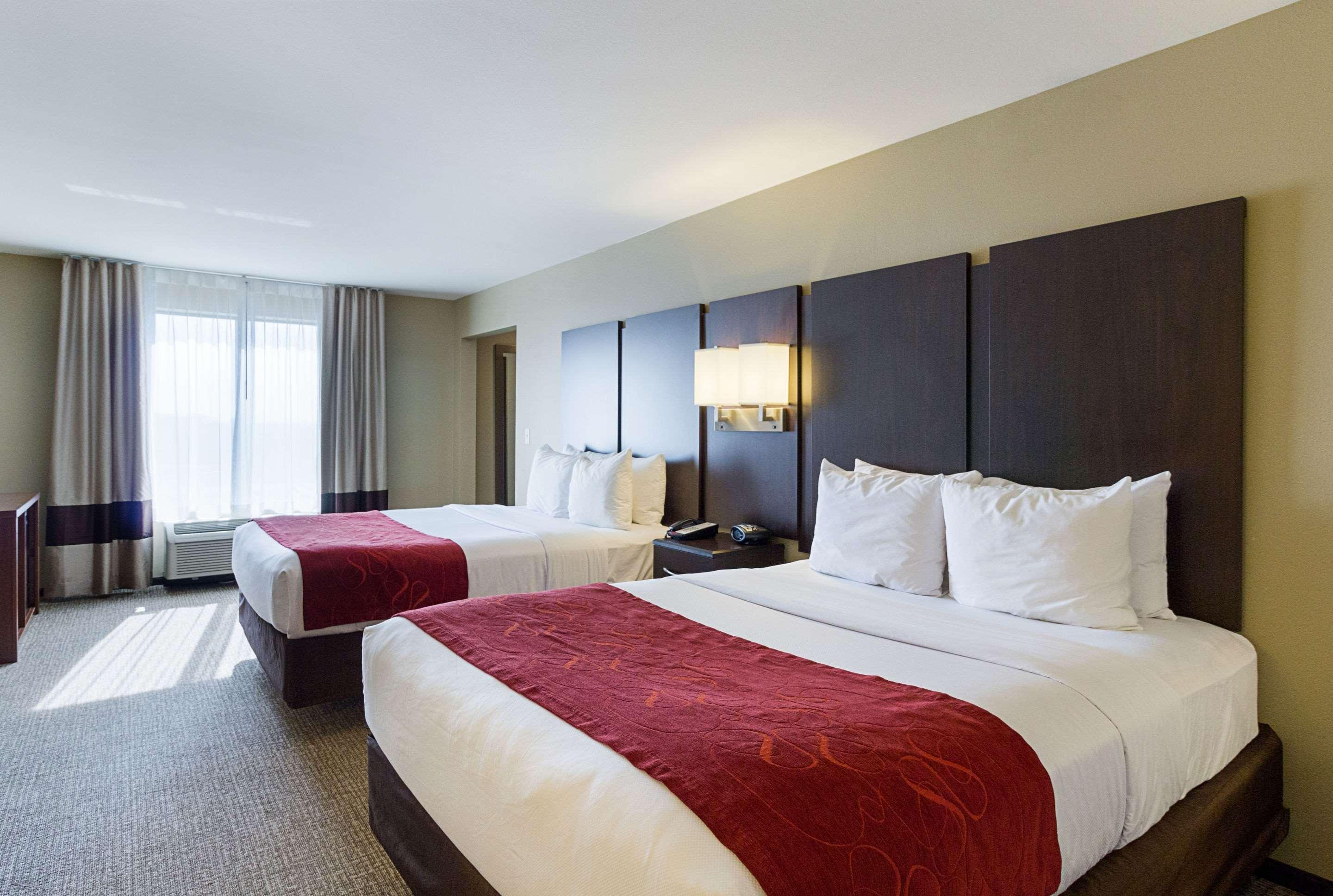 Comfort Suites & Conference Center Worthington Buitenkant foto