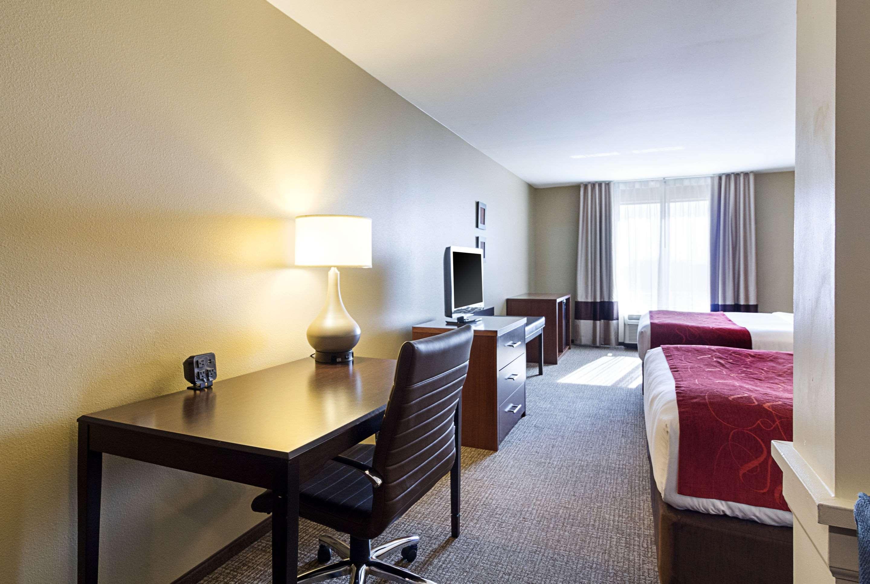 Comfort Suites & Conference Center Worthington Buitenkant foto