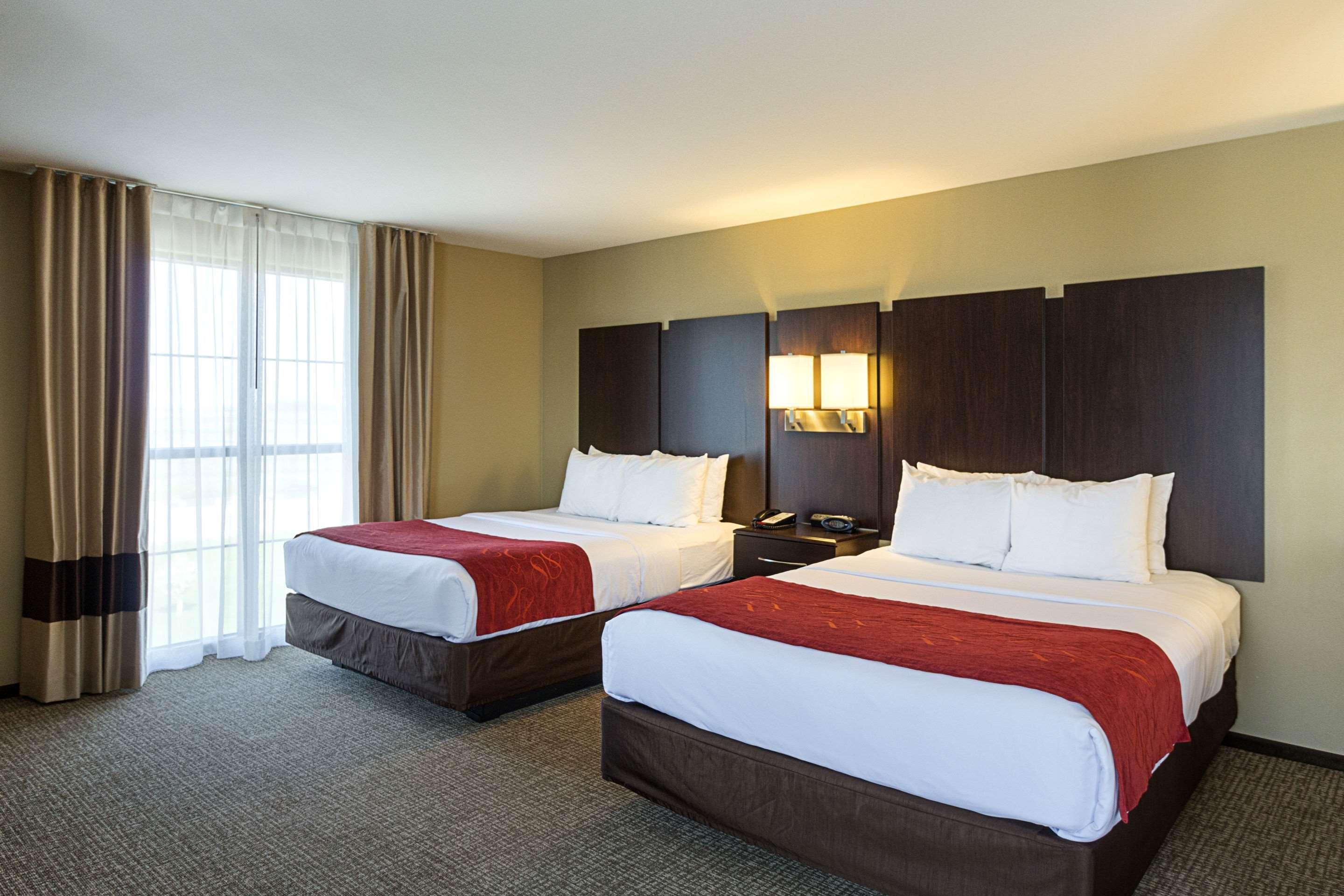 Comfort Suites & Conference Center Worthington Buitenkant foto